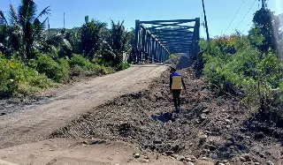 Jalan Tertimbun, Sinyal Hilang, Begini Perjuangan Salurkan Bantuan ke Pelosok Flores