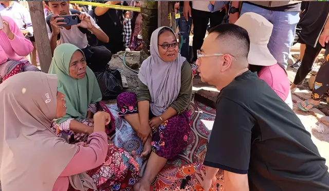 Kebetulan Lewat, Raffi Ahmad Malah Bagikan Rp 1 Miliar untuk Korban Kebakaran Sade