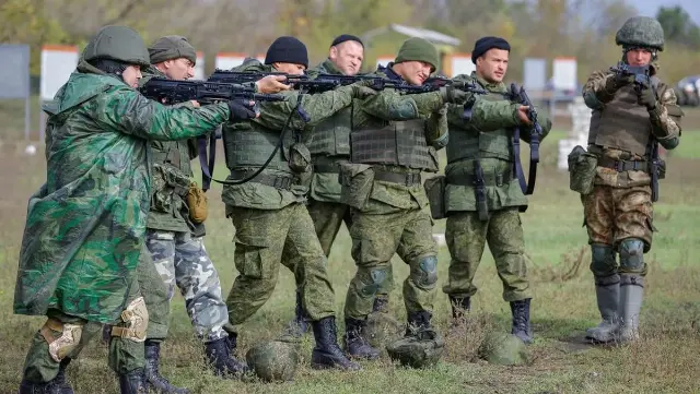 Ditawari Kerja Jadi Satpam, Sejumlah WNI Ternyata Diam-Diam Direkrut Jadi Tentara Rusia