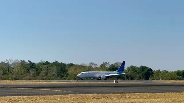 156 Penumpang Garuda GA604 Dievakuasi Pakai 4 Bus, Runway Sultan Hasanuddin Sempat Ditutup Sejam